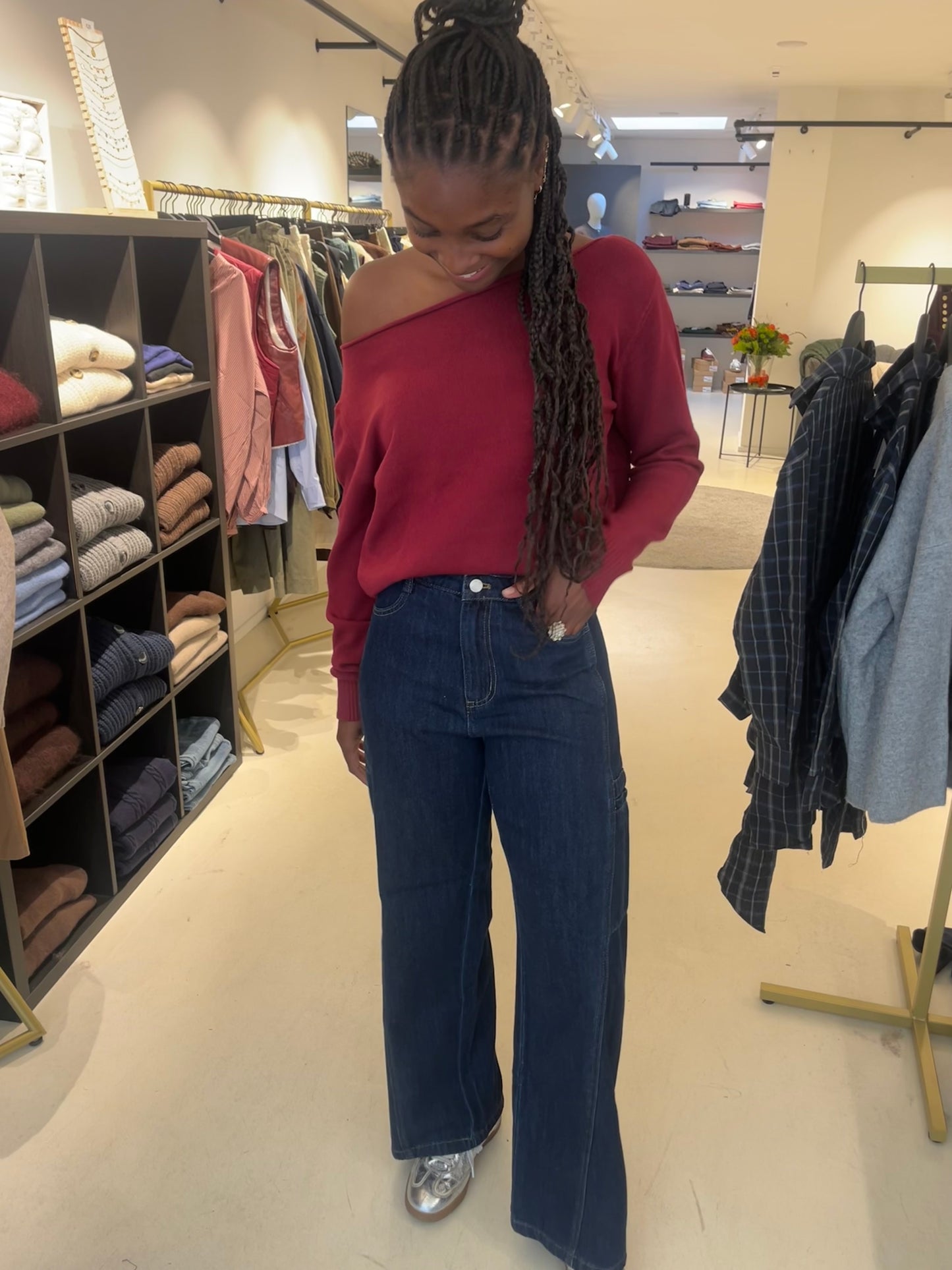 BELLA OFF SHOULDER BORDEAUX