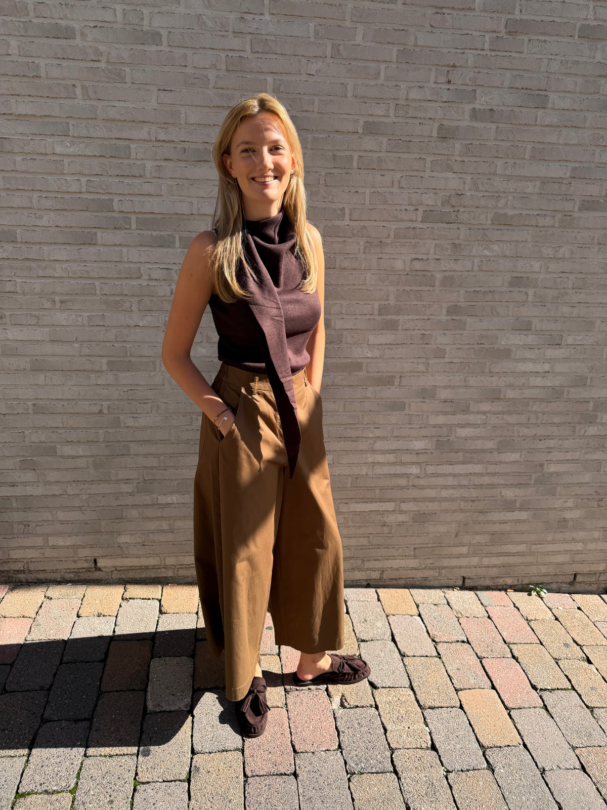 PANTALON ROSA MARRON