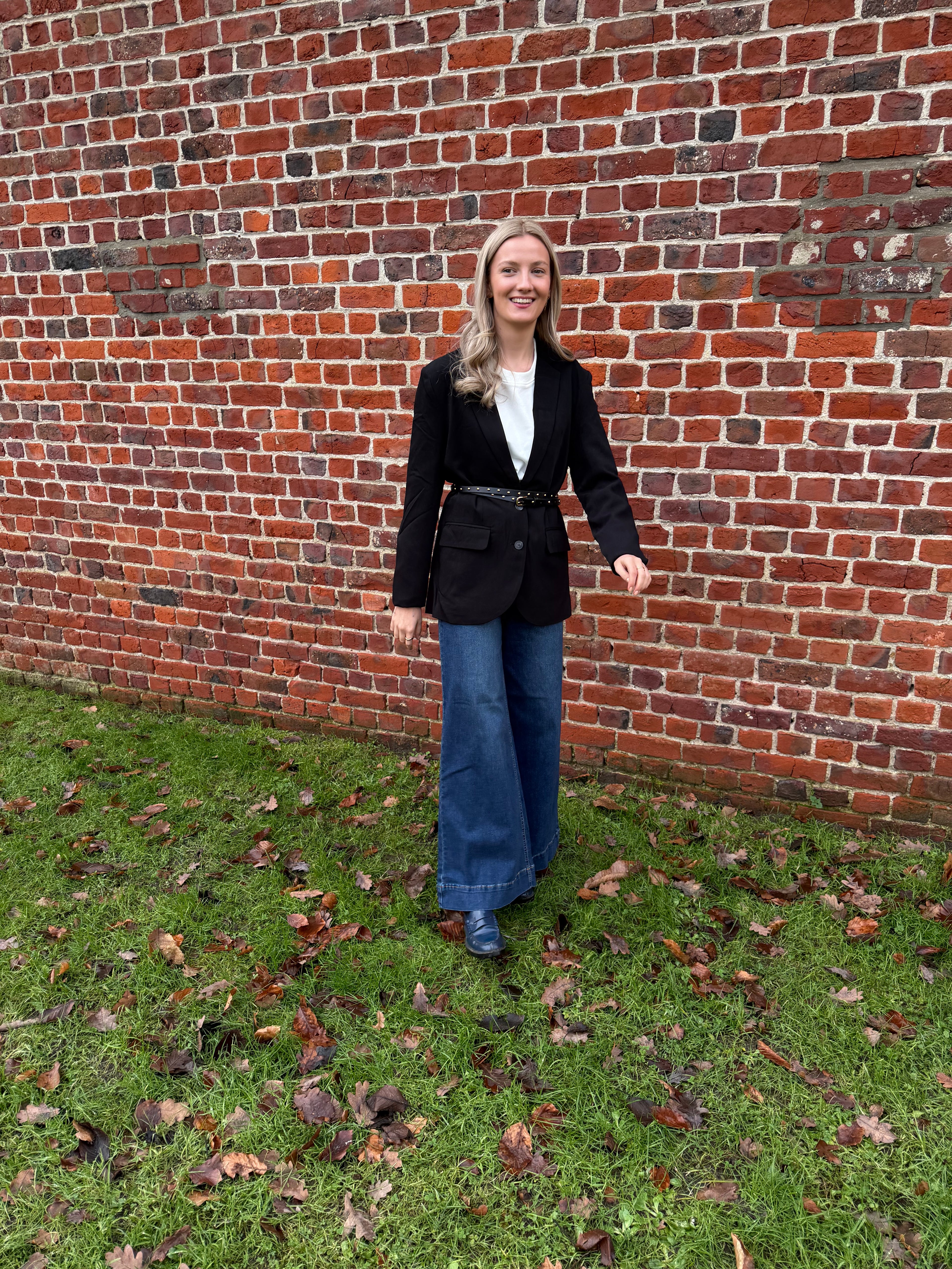 PAO BLAZER ZWART MET RIEM