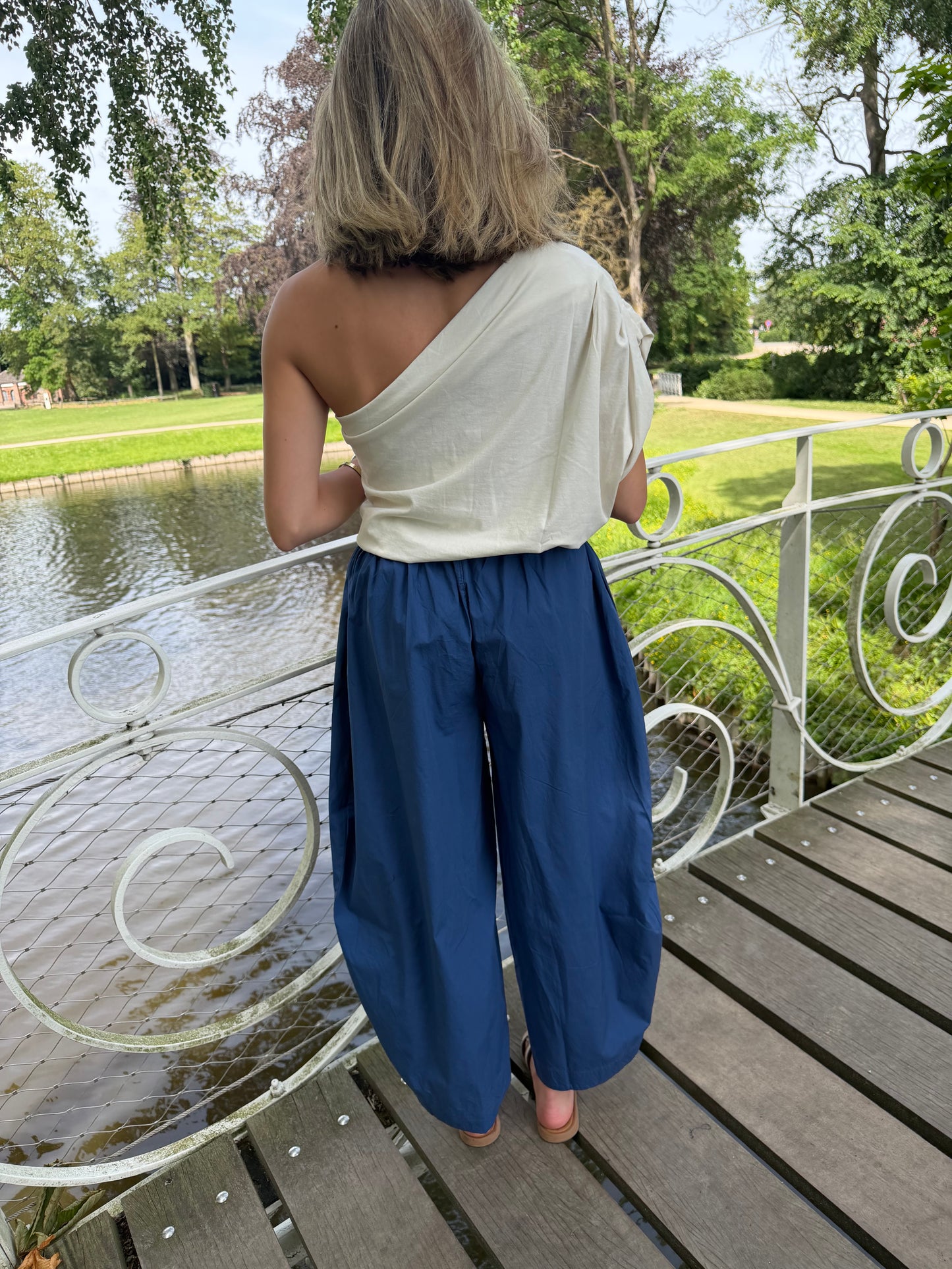 OLIVIA OFF SHOULDER TOP ECRU