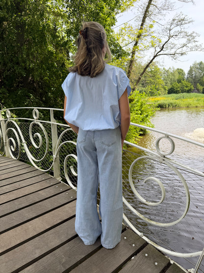 CHANEL BLOUSE ZONDER MOUW GESTREEPT BLAUW
