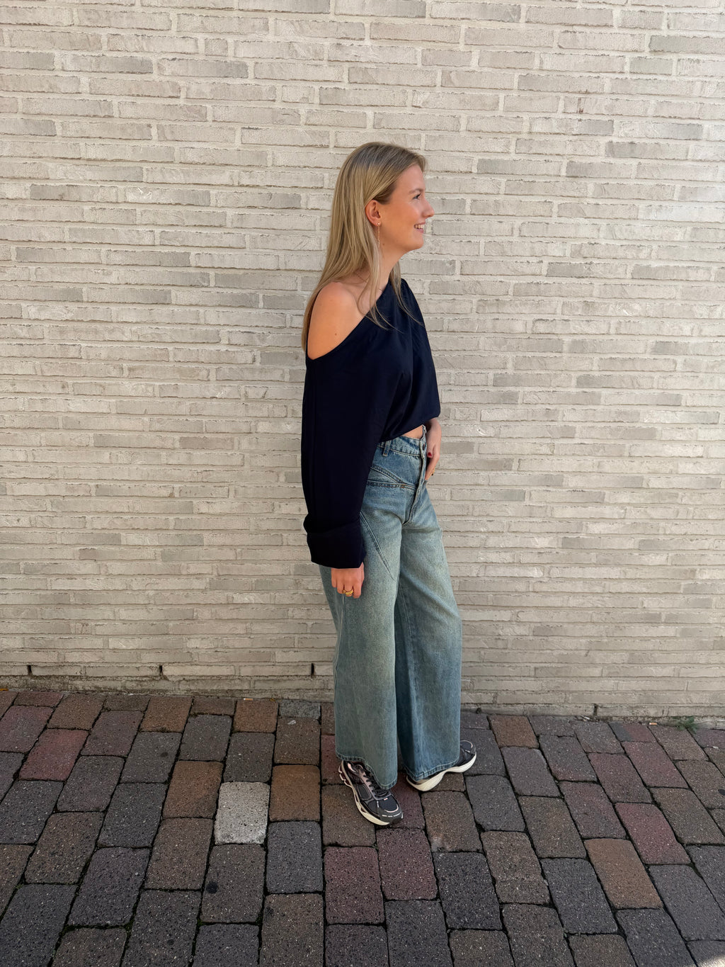 ROSALIE OFF SHOULDER BLAUW