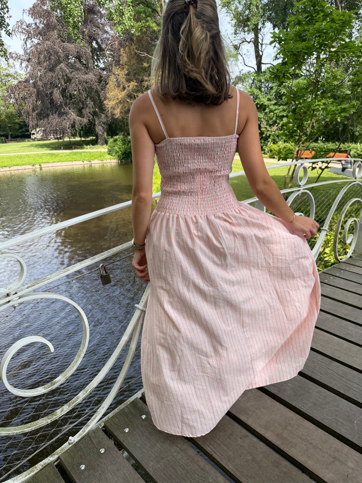 BELLE LANGE JURK ROZE