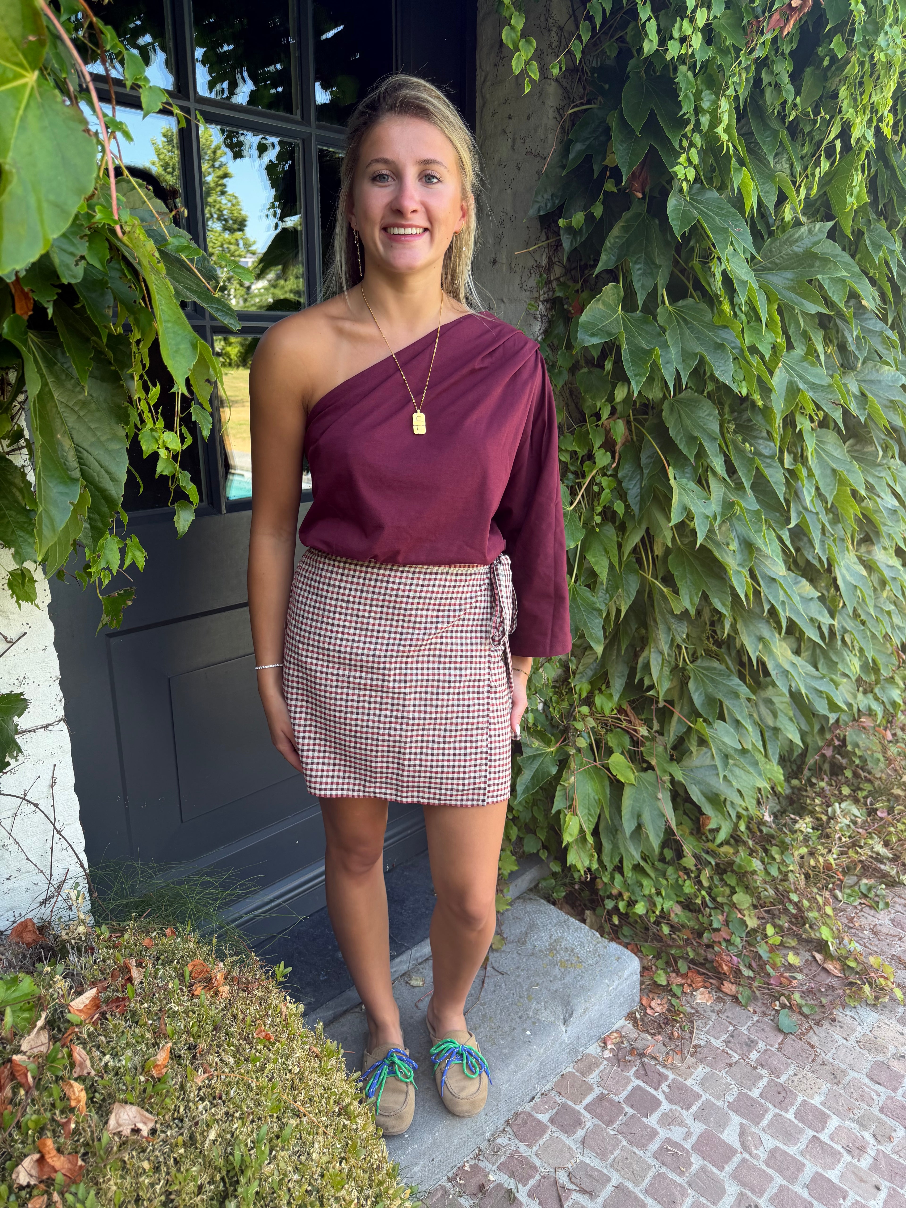 CLARA ONE SHOULDER BORDEAUX