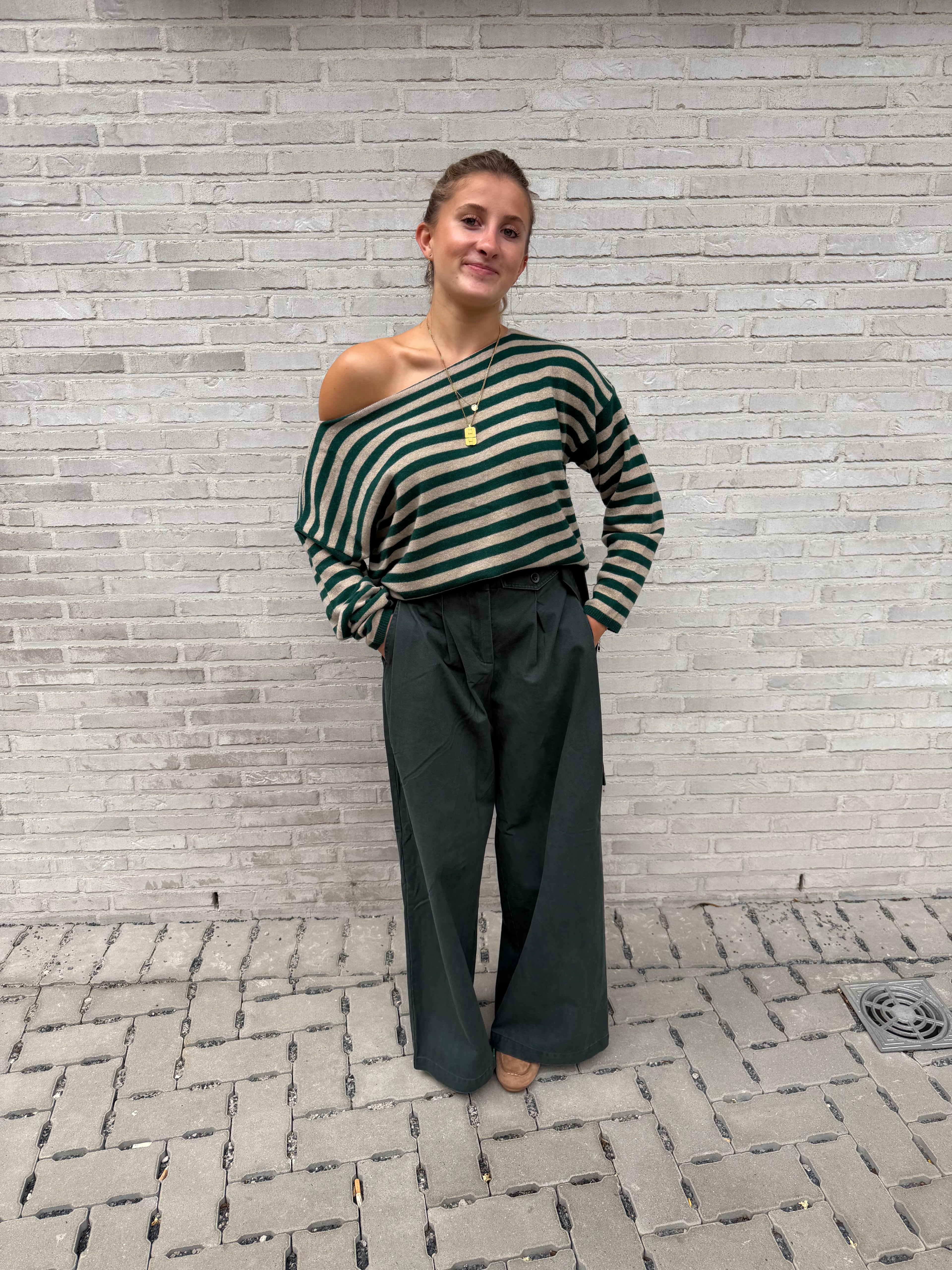 JOELLE OFF SHOULDER GROEN/BEIGE