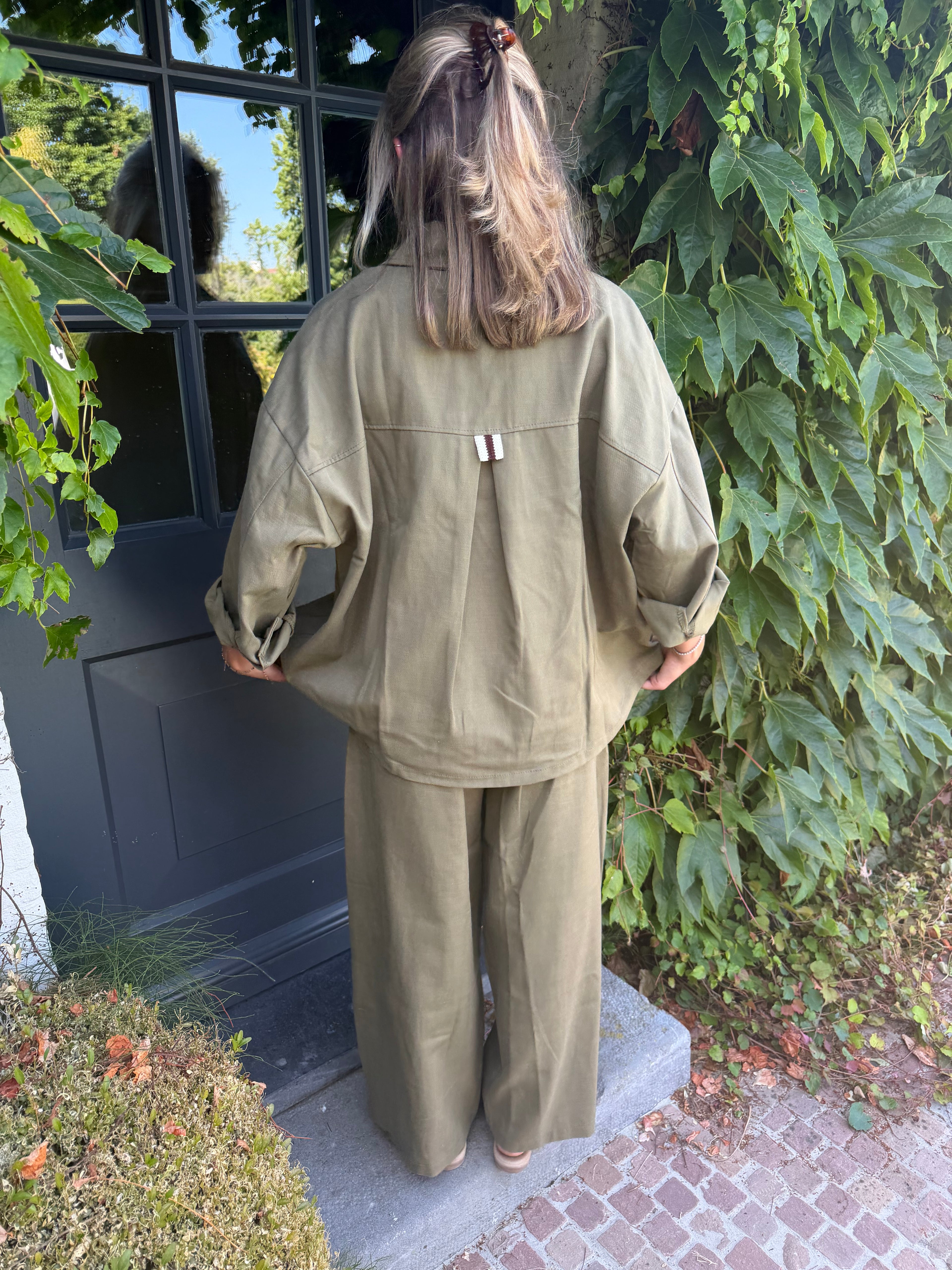 MANON BROEK MILITAIRE