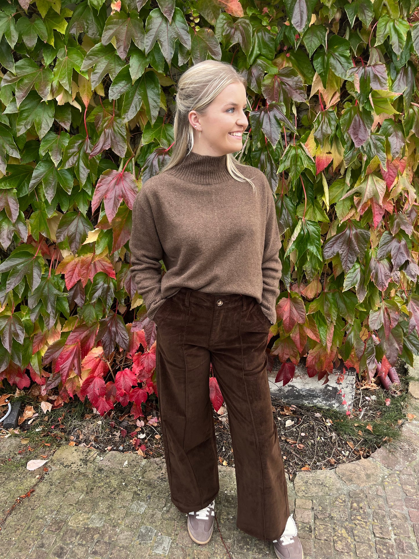 ELINE PULL MET COL BRUIN