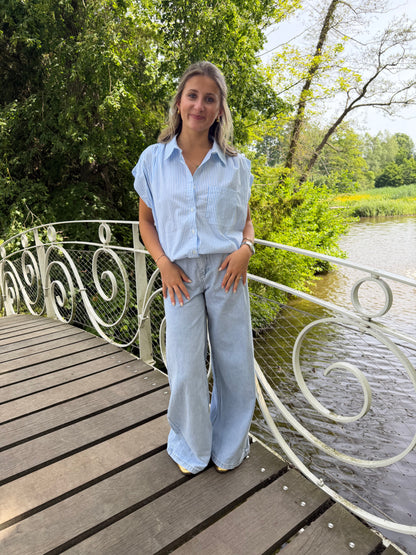 CHANEL BLOUSE ZONDER MOUW GESTREEPT BLAUW