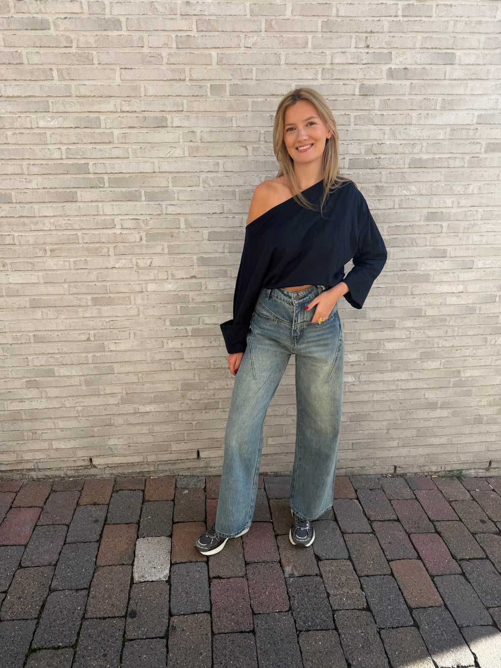 ROSALIE OFF SHOULDER BLAUW