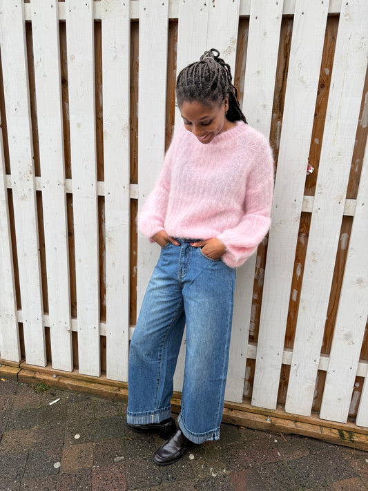 MARIT TRUI MET BALLONMOUW ROZE